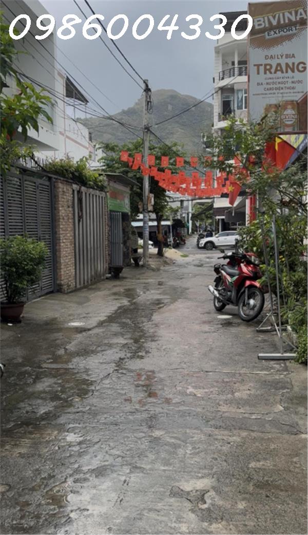 Đất trung tâm Bắc Nha Trang; KDC đông đúc, cách du thuyền chỉ 1.2km; DT 80m2 giá 3,6 tỷ 15997407