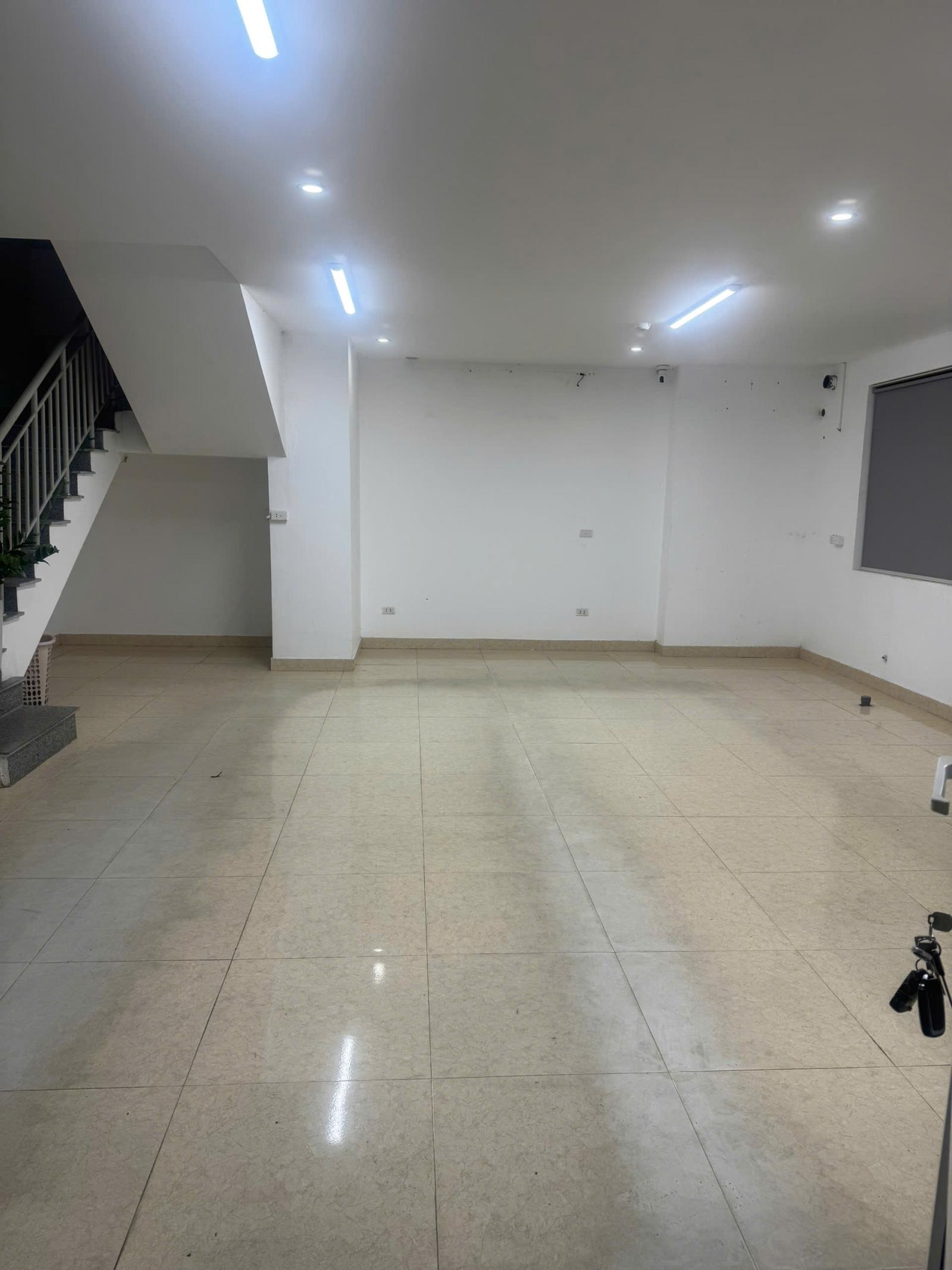 CHO THUÊ MẶT BẰNG CĂN THÔNG TẦNG CHUNG CƯ GOLD 6A MẶT TIỀN LÝ TỰ TRỌNG, VINH, NGHỆ AN 15997426