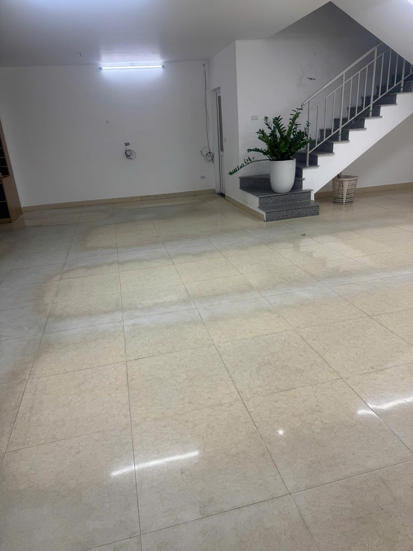 CHO THUÊ MẶT BẰNG CĂN THÔNG TẦNG CHUNG CƯ GOLD 6A MẶT TIỀN LÝ TỰ TRỌNG, VINH, NGHỆ AN 15997426