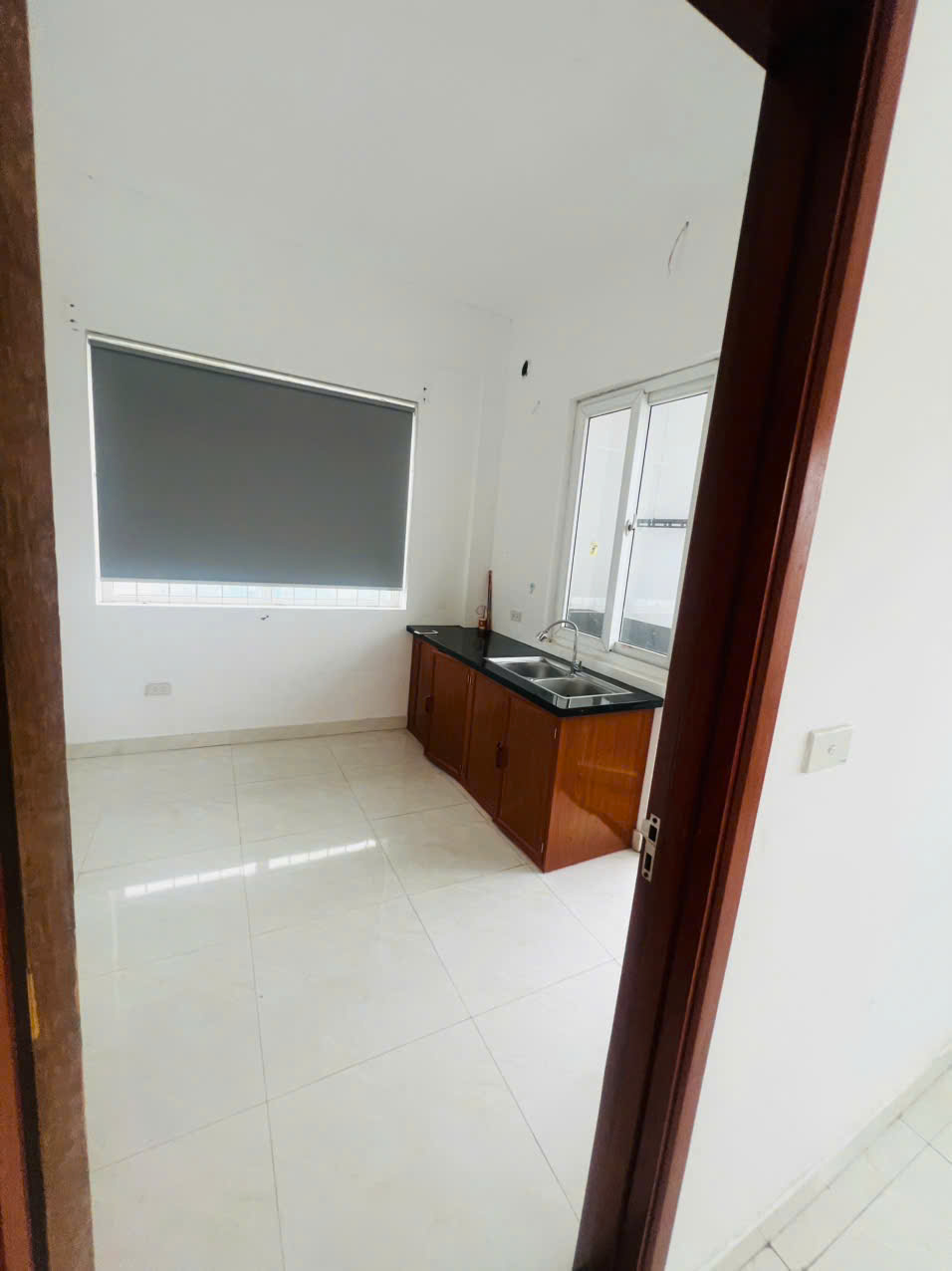 CHO THUÊ MẶT BẰNG CĂN THÔNG TẦNG CHUNG CƯ GOLD 6A MẶT TIỀN LÝ TỰ TRỌNG, VINH, NGHỆ AN 15997426