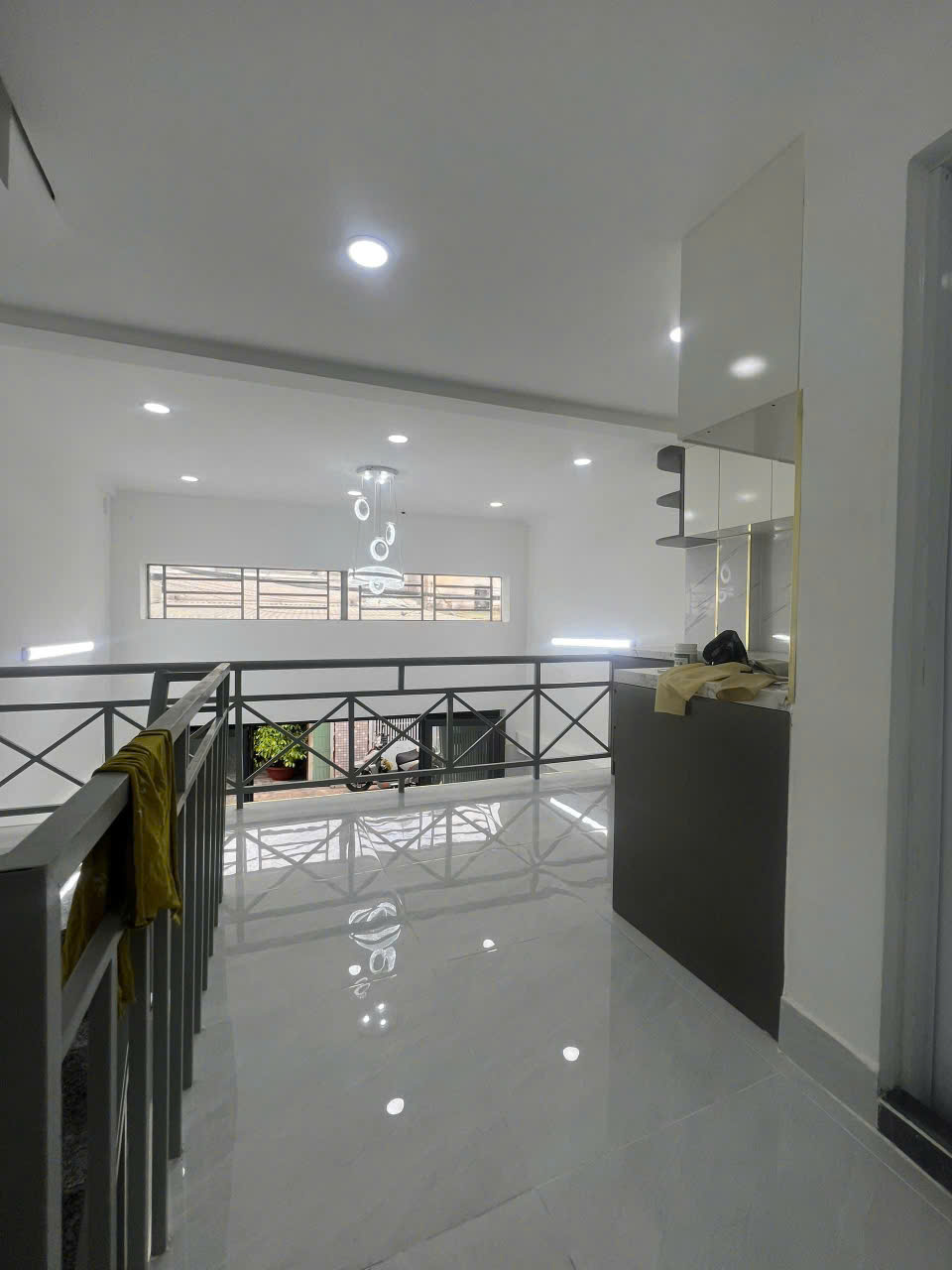 Nhà mới sổ hồng riêng 1 lửng 1 lầu đường ôtô thông đông hưng thuận 27 q12 15997470