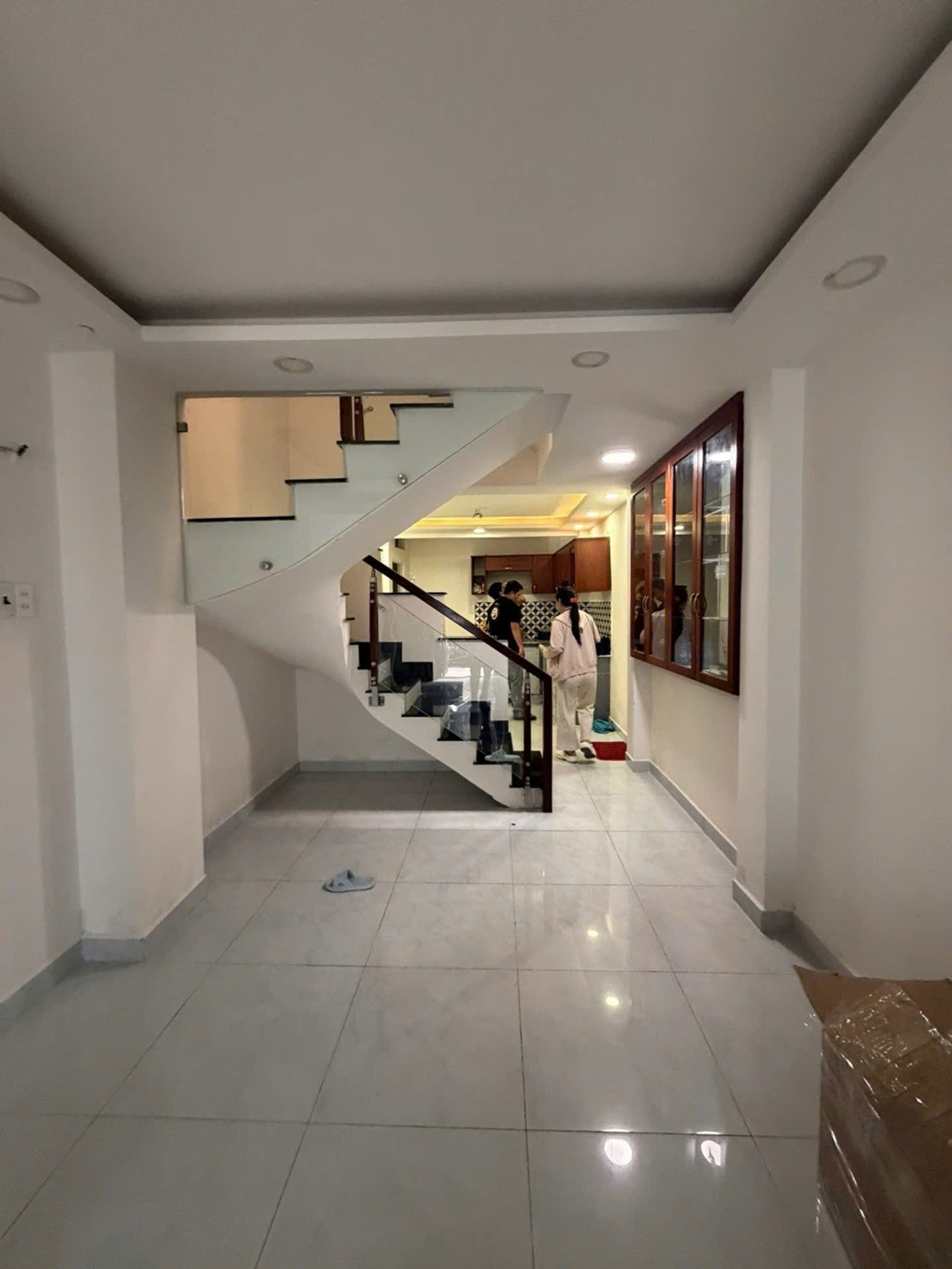 🍀NGÃ TƯ HÀNG XANH - SÁT MT BẠCH ĐẰNG - GIÁP Q.1 - 42m2. NỞ HẬU TÀI LỘC - 3 TẦNG - 5.x TỶ 15997472