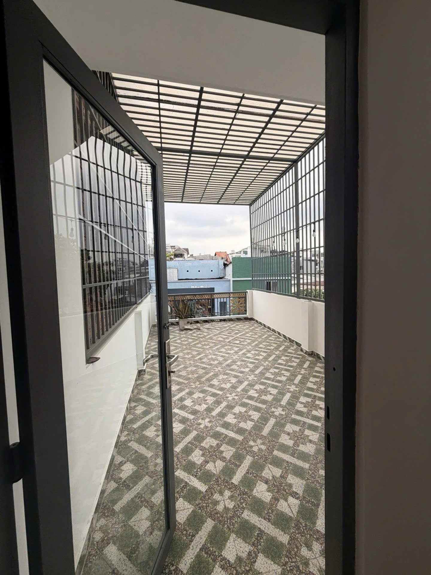 🍀NGÃ TƯ HÀNG XANH - SÁT MT BẠCH ĐẰNG - GIÁP Q.1 - 42m2. NỞ HẬU TÀI LỘC - 3 TẦNG - 5.x TỶ 15997472