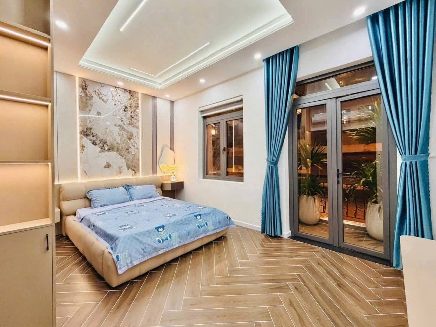 NHÀ MỚI 100% – HẺM 9M Ô TÔ  TRÁNH – KHU VIP GÒ VẤP.  NGANG 5M GIÁ NHỈNH 8 TỶ.  ĐS 59.PHẠM VĂN CHIÊU 15997482