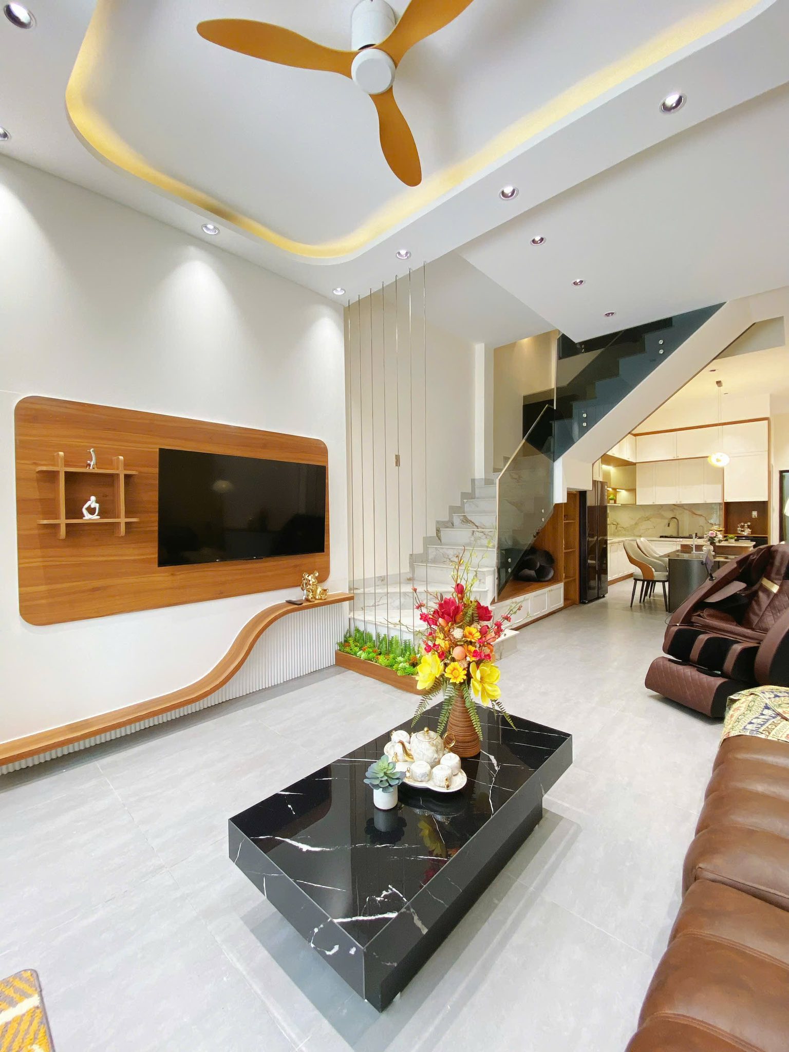 🔴BÁN NHÀ 3 TẦNG 3 MÊ PHÚ LỘC 11 - FULLL NỘI THẤT Y HÌNH 15997488