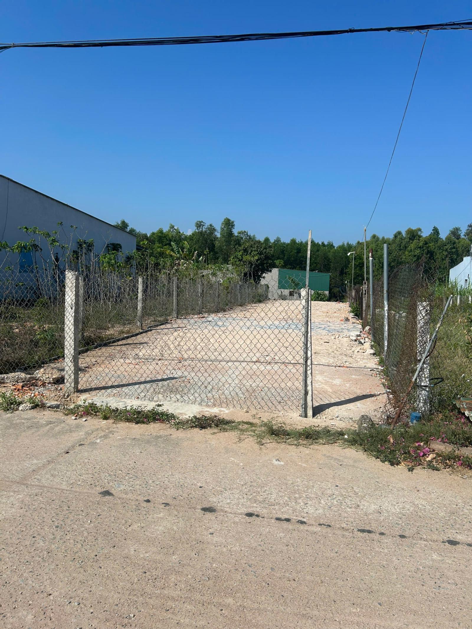 Bán nhà vườn 818m2 Hẻm Quốc Lộ 55 - Tân Xuân - Hàm Tân giá ngộp 1.2 tỷ 15997519