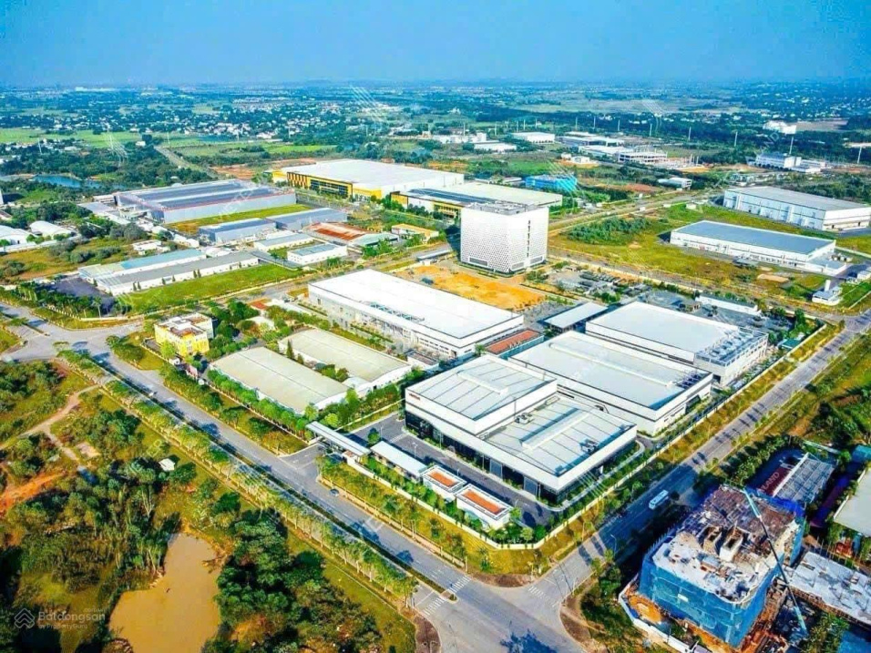 GIẢM HẲN 3,3 TỶ 100M2 ĐẤT GẦN ĐẠI HỌC QUỐC GIA THÀNH PHỐ TRI THỨC, MUA HÔM NAY HÁI VÀNG NGÀY MAI. 15997534