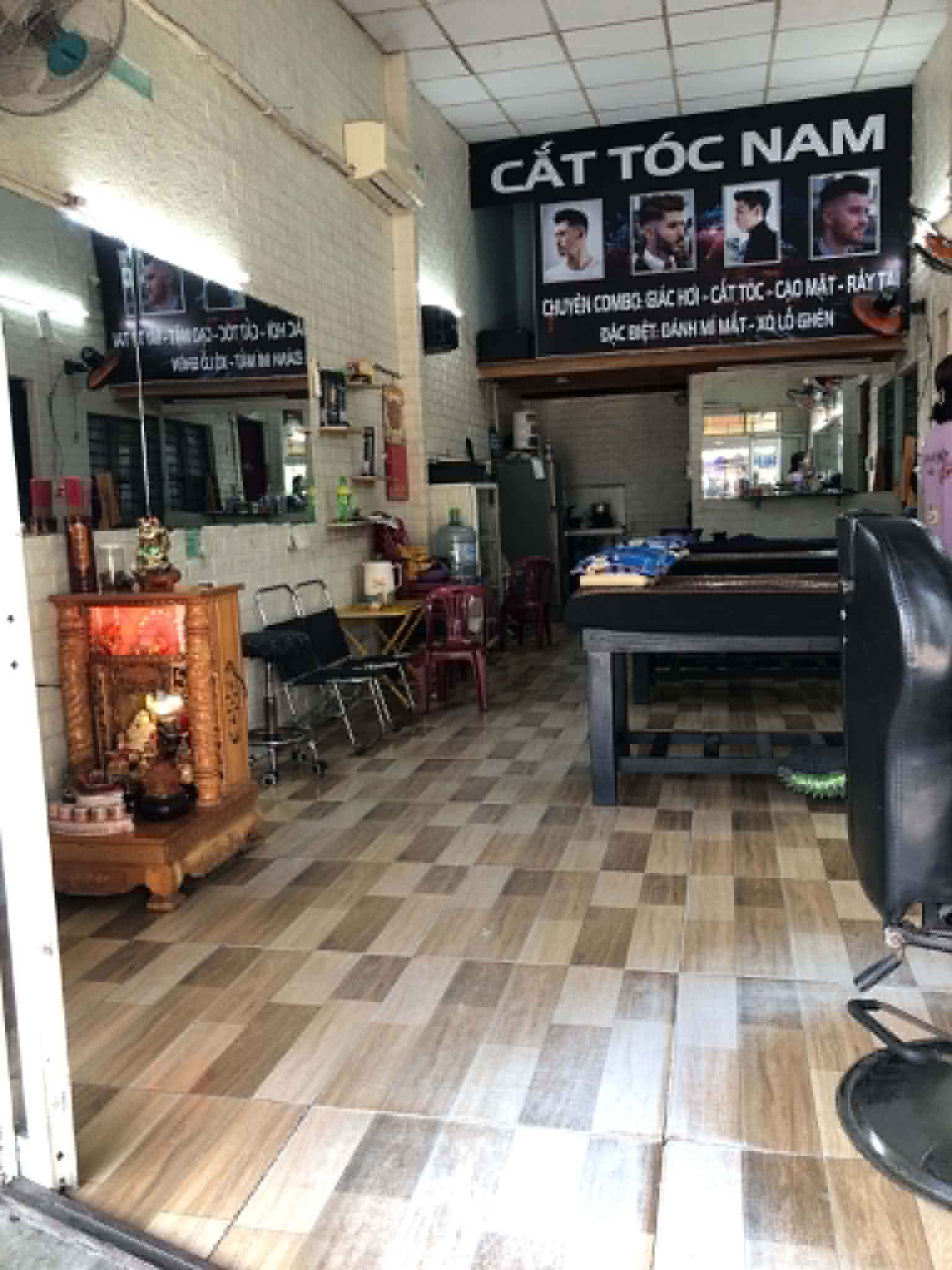 SANG NHƯỢNG TIỆM TÓC NAM CÓ GÁC Ở LẠI TẠI ĐÀ NẴNG 15997544
