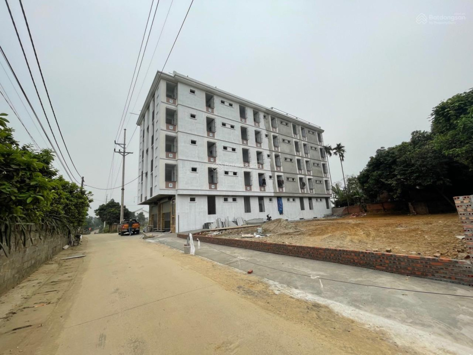 Cần bán 150m2 thôn nhòn Tiến Xuân đối diện cổng số 2 đhqg, cạnh xanh vila xây trọ 15997548