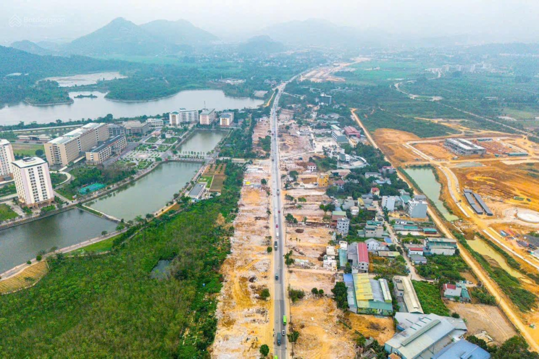 Cần bán 150m2 thôn nhòn Tiến Xuân đối diện cổng số 2 đhqg, cạnh xanh vila xây trọ 15997548