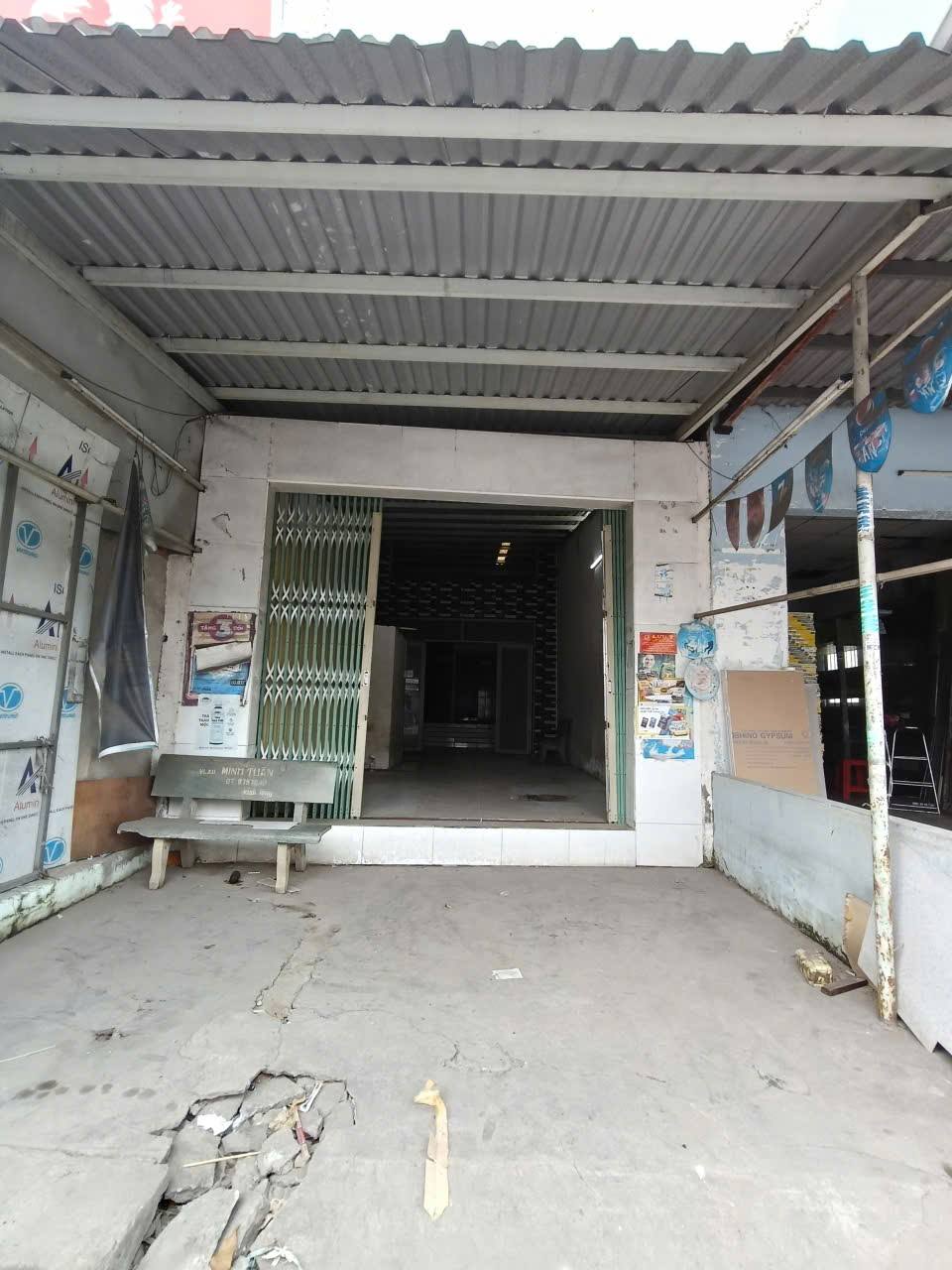 CHO THUÊ NHÀ MẶT TIỀN QL50, BÌNH CHÁNH GIÁ 15 TRIỆU. 15997582