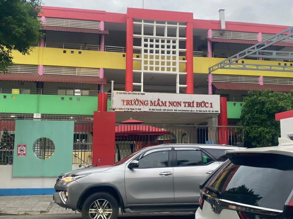 BABY G CHUNG CƯ TÂY THẠNH ĐƯỜNG C4 Tầng trệt chung cư Tây Thạnh 15997578