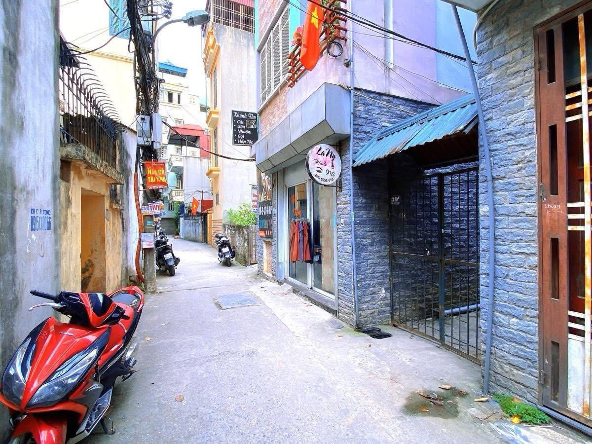 Bán nhà phố Nguyễn Đình Thi, Tây Hồ, khu hiếm nhà bán, gần hồ, 39m, 5 tầng, 11.5 tỷ 15997591