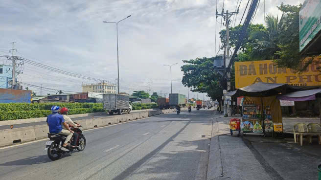 BÁN XƯỞNG MẶT TIỀN QL1A THẠNH XUÂN, Q.12 – THU NHẬP 95TR/THÁNG 15997598