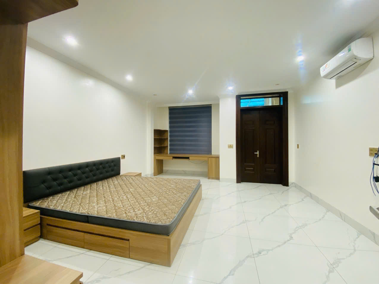 CHO THUÊ NHÀ 6 PHÒNG NGỦ - VÕ CƯỜNG SẴN THANG MÁY 15997619