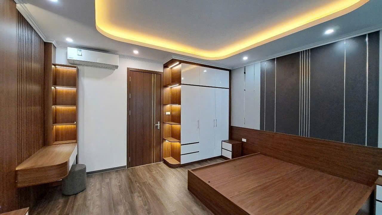 🔥 HIẾM! NHÀ ĐẸP TRUNG TÂM HỒ THẠCH BÀN – THANG MÁY – Ô TÔ ĐỖ CỔNG 🔥 15997623