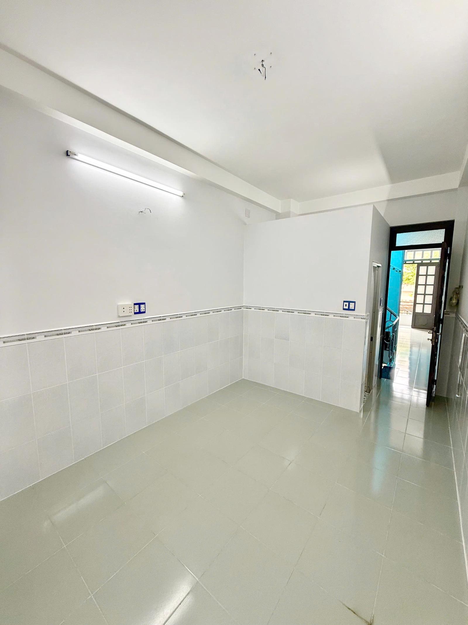 HXH 484 Nguyễn Duy P.Chánh Hưng (P10Q8) 15997625