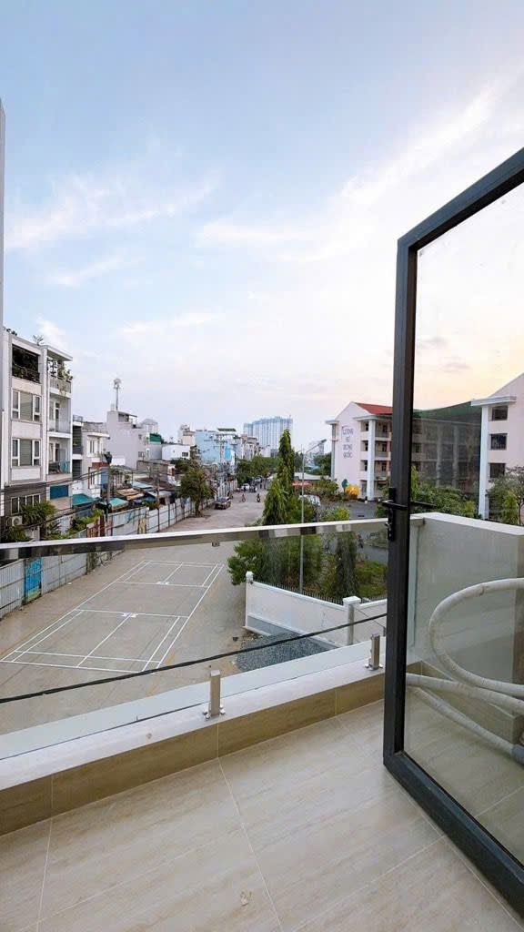 ĐOÀN VĂN BƠ – NHÀ 3 TẦNG NHỎ XINH – XÁCH VALI VÀO Ở NGAY💰 Giá chính chủ: 3.5 TỶ – bớt Lộc Cách hẻm 15997628