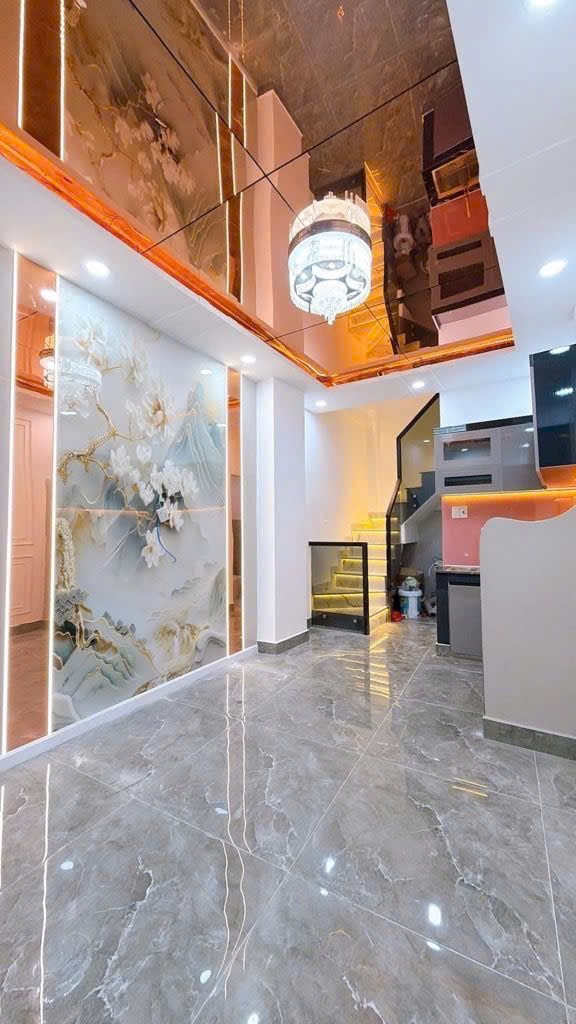 ĐOÀN VĂN BƠ – NHÀ 3 TẦNG NHỎ XINH – XÁCH VALI VÀO Ở NGAY💰 Giá chính chủ: 3.5 TỶ – bớt Lộc Cách hẻm 15997628