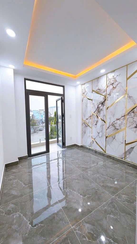 ĐOÀN VĂN BƠ – NHÀ 3 TẦNG NHỎ XINH – XÁCH VALI VÀO Ở NGAY💰 Giá chính chủ: 3.5 TỶ – bớt Lộc Cách hẻm 15997628