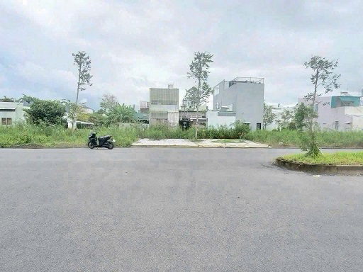 BÁN NỀN ĐẸP TRỤC CHÍNH D1 SỐ 177 – KDC HỒNG LOAN (KHÔNG VƯỚNG CỐNG, TỤ ĐIỆN) 15997672