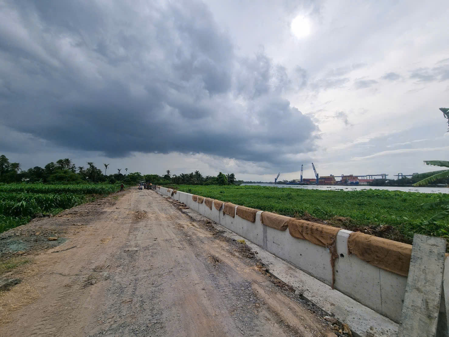 LÔ ĐẤT (7x75) MẶT TIỀN SÔNG SÀI GÒN ĐÔNG THẠNH, HÓC MÔN 15997673