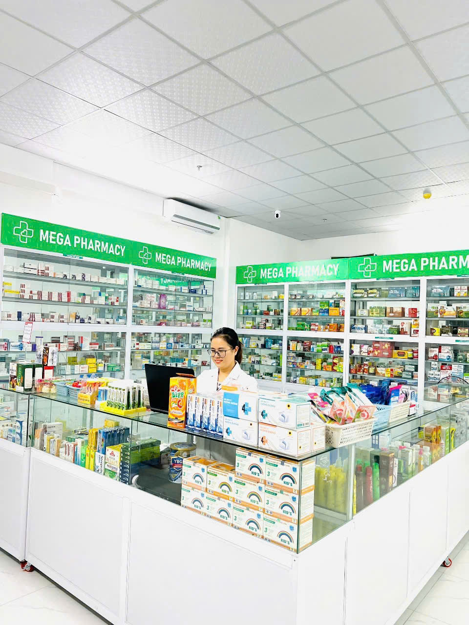 Sang nhượng lại nhà thuốc tại Tòa L4, tầng 1, chung cư Le Grand Jardin, Long Biên 15997682