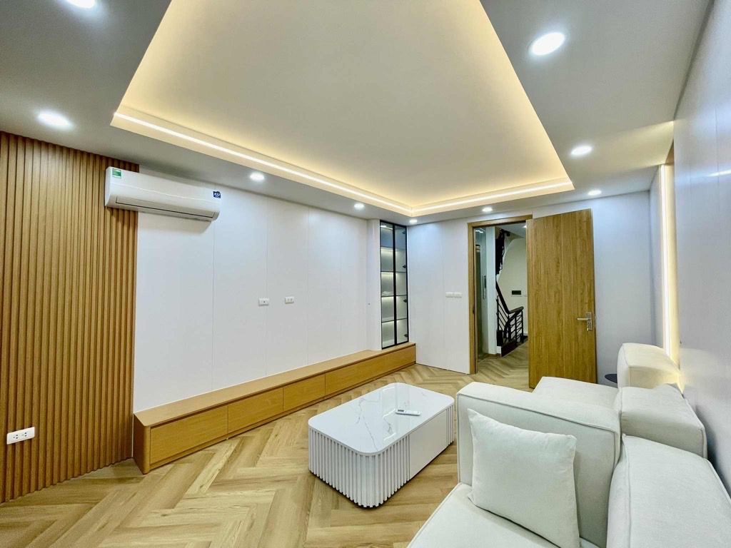 Siêu phẩm mặt ngõ Đình Thôn thông Trần Văn Lai-

lô góc  - nhà mới - thang máy - kinh doanh - nội 15997687