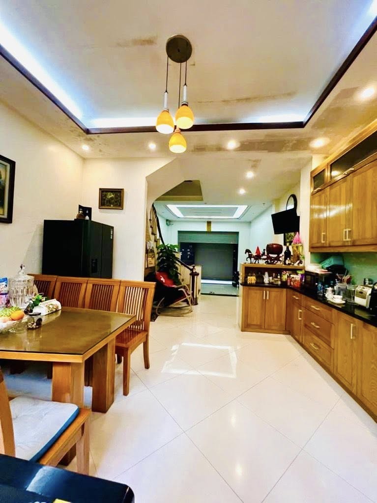 BÁN NHÀ ĐÀO TẤN NGÕ THÔNG KINH DOANH 56M 5 TẦNG MẶT TIỀN 5,5M 15997791