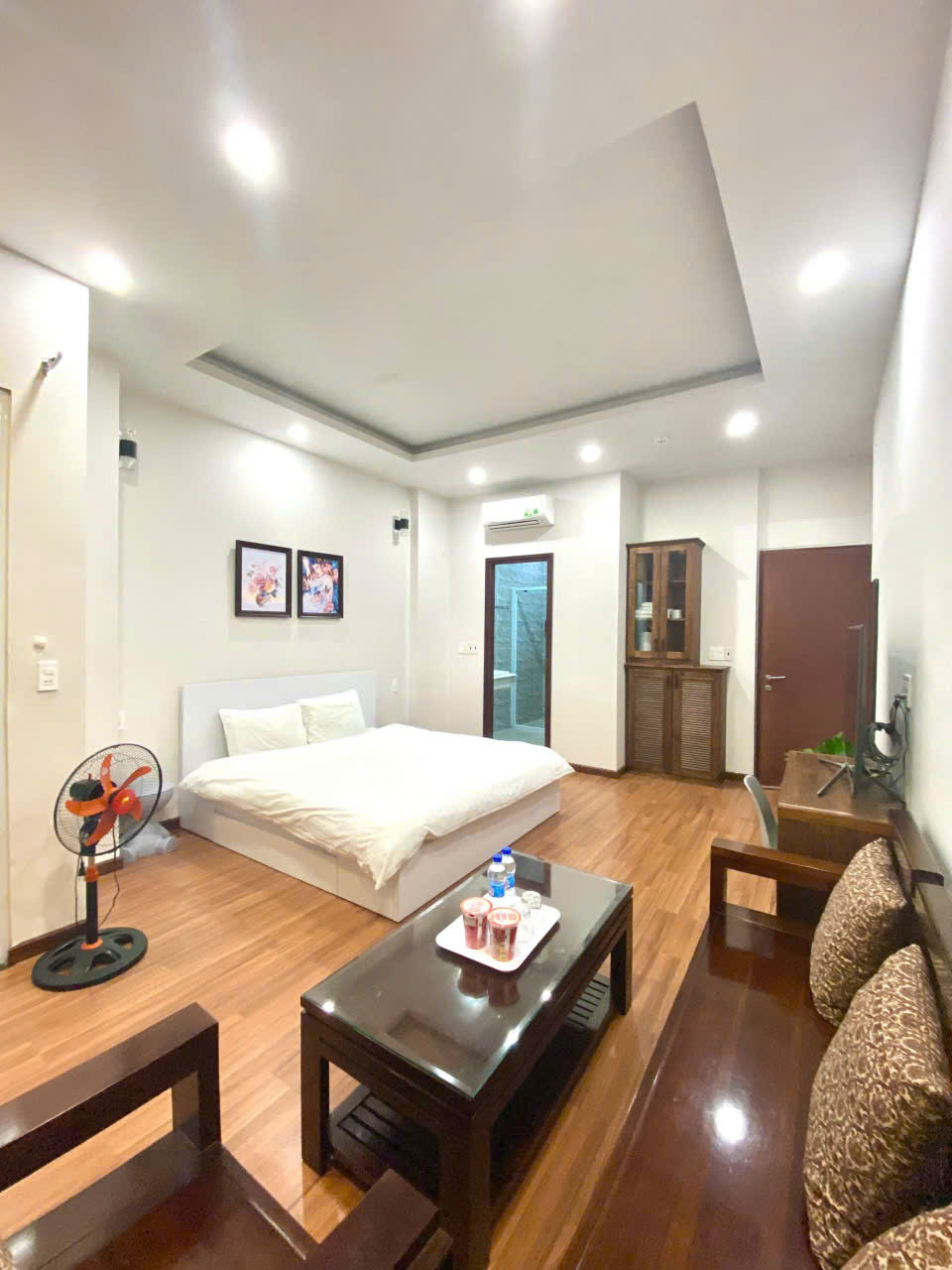 BÁN KHÁCH SẠN ĐẸP TRUNG TÂM ĐÀ LẠT – ĐƯỜNG NGUYỄN THỊ NGHĨA 15997816