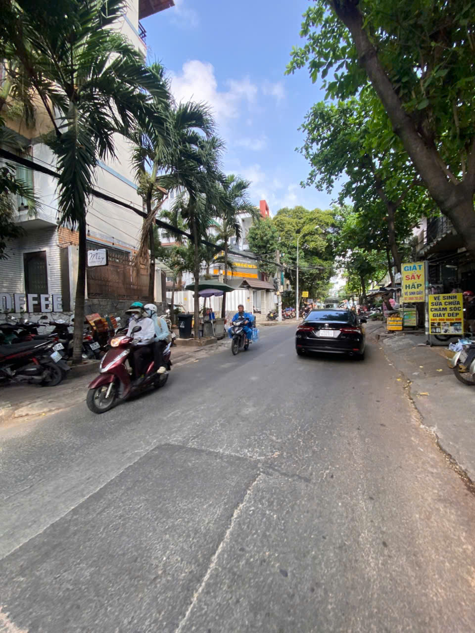 Bán khách sạn đường 15m Bình Thạnh, 5x40, 12PN, gần ĐH Hutech, giá ngộp 26.5 tỷ 15997817