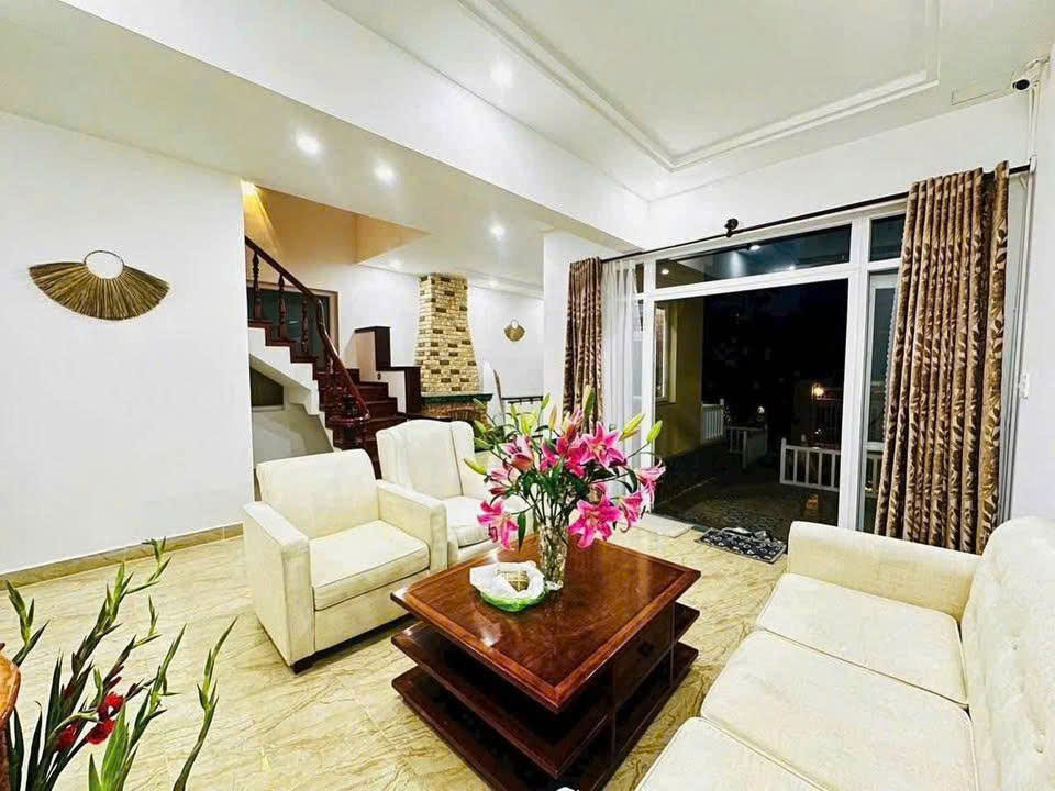 CHO THUÊ VILLA ĐỐNG ĐA PHƯỜNG 3 ĐÀ LẠT 6 PHÒNG NGỦ 28 TRIỆU 15997819