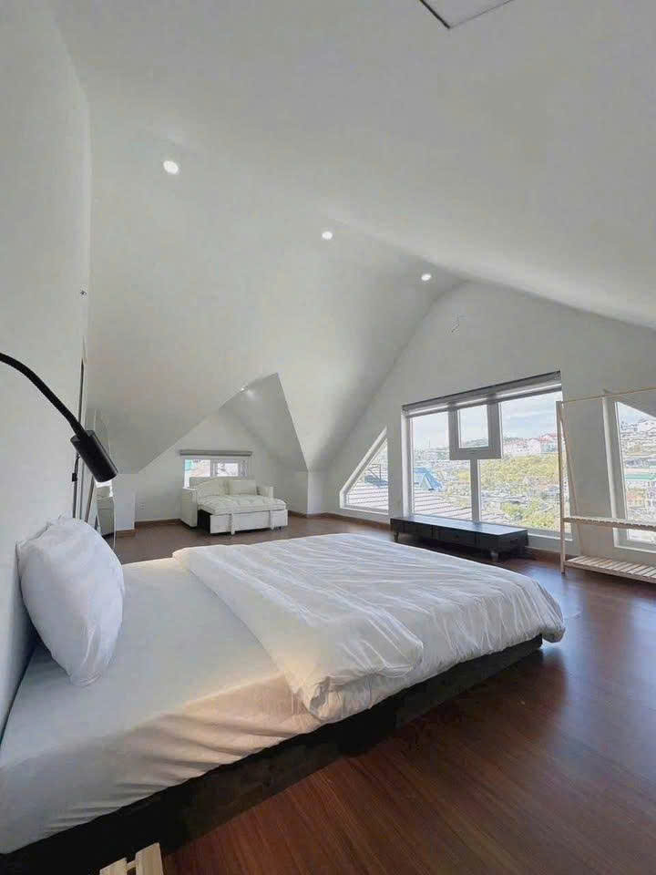 CHO THUÊ VILLA ĐỐNG ĐA PHƯỜNG 3 ĐÀ LẠT 6 PHÒNG NGỦ 28 TRIỆU 15997819