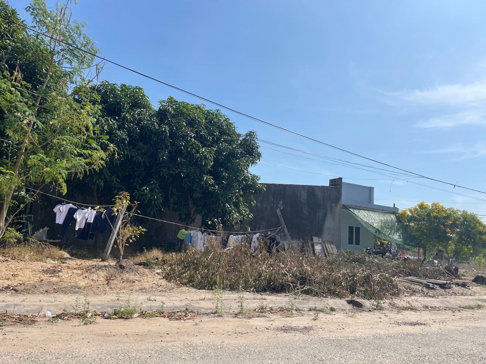 Bán lô gốc ngay KDC sát dự án 577 Tân Phước - LaGi gần Biển giá ngộp 15997834