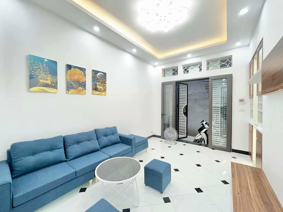 HOA HẬU LẠC TRUNG DUY NHẤT CÒN SÓT LẠI 15997867