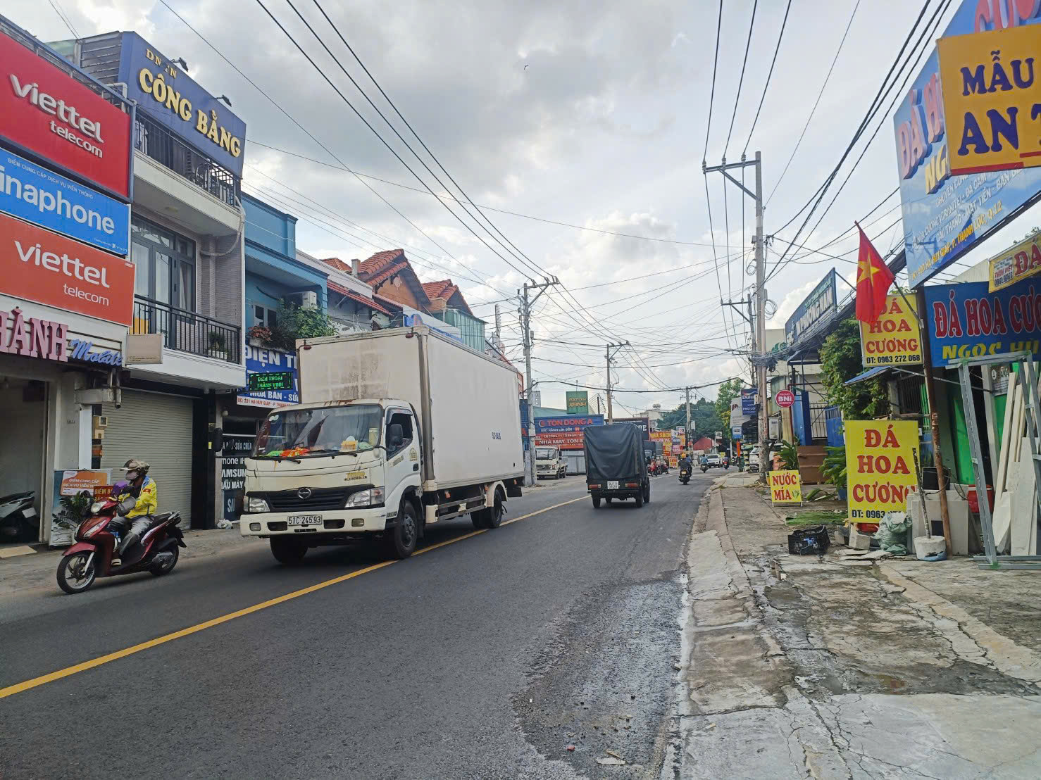 CẦN BÁN NHÀ (5x30) MẶT TIỀN HÀ HUY GIÁP, P.THỚI AN, Q.12. 15997892