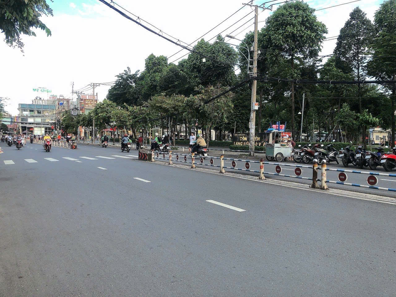 Bán đất tặng nhà hẻm 1 sẹc 8m Nguyễn Văn Khối 72m2 ngang 4m gần CV Làng Hoa chỉ 8 tỷ. 15997925