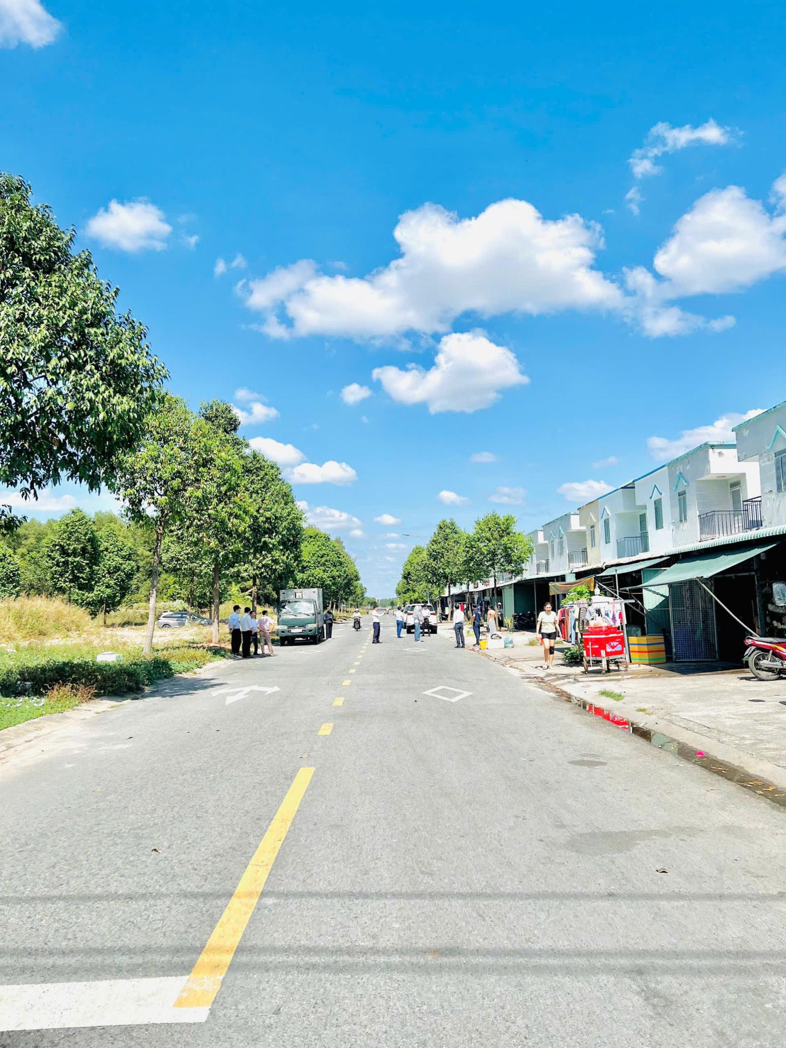 NHÀ MẶT PHỐ D5 LAI UYÊN BÀU BÀNG 150M2 CHỈ 2.1 TỶ - SỔ ĐỎ - 6PN - LH 0898333313 15997951