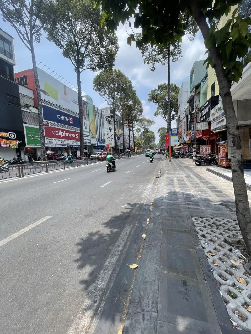 Bán nhà Mặt tiền Ba Tháng Hai, gần nga tư Lê Hồng Phong, 4x24m, 2 tầng, 1 đời chủ, 47 Tỷ. 15997990