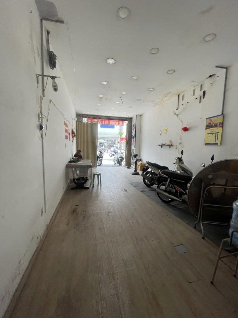 Bán nhà Mặt tiền Ba Tháng Hai, gần nga tư Lê Hồng Phong, 4x24m, 2 tầng, 1 đời chủ, 47 Tỷ. 15997990