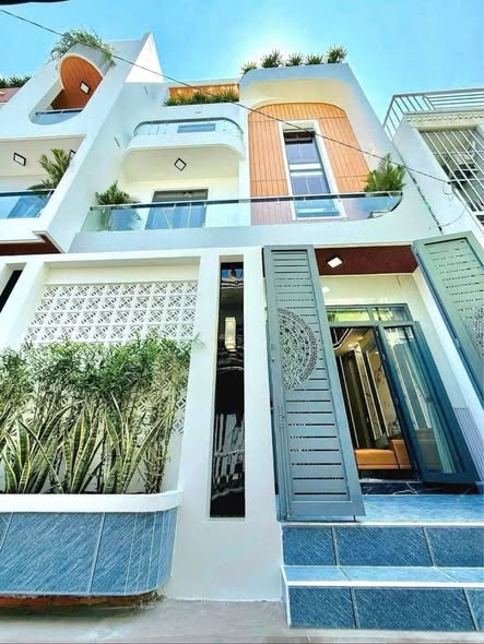 B.Á.N NHÀ MỚI XÂY - 1 TRỆT 2 LẦU + TUM THANG - NGANG 6.4m - GIÁ 6.49TỶ 15997993