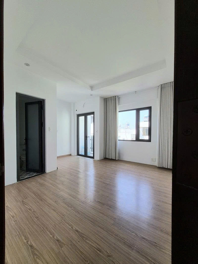 Bán nhà Hẻm 8m  Nguyễn Cửu Đàm - ngay Tân Sơn Nhì, 5x13m, 5 Tầng - 5PN, chỉ 9,7 tỷ. 15997998