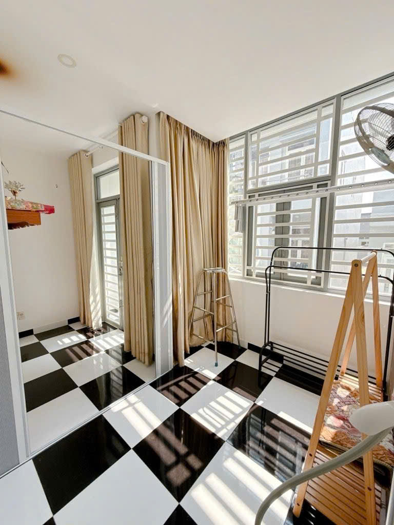 CHỈ NHỈNH 6 TỶ - NHÀ TRẦN XUÂN SOẠN Q.7 - SÁT MẶT TIỀN - TIỀM NĂNG TĂNG GIÁ MẠNH! 15998040