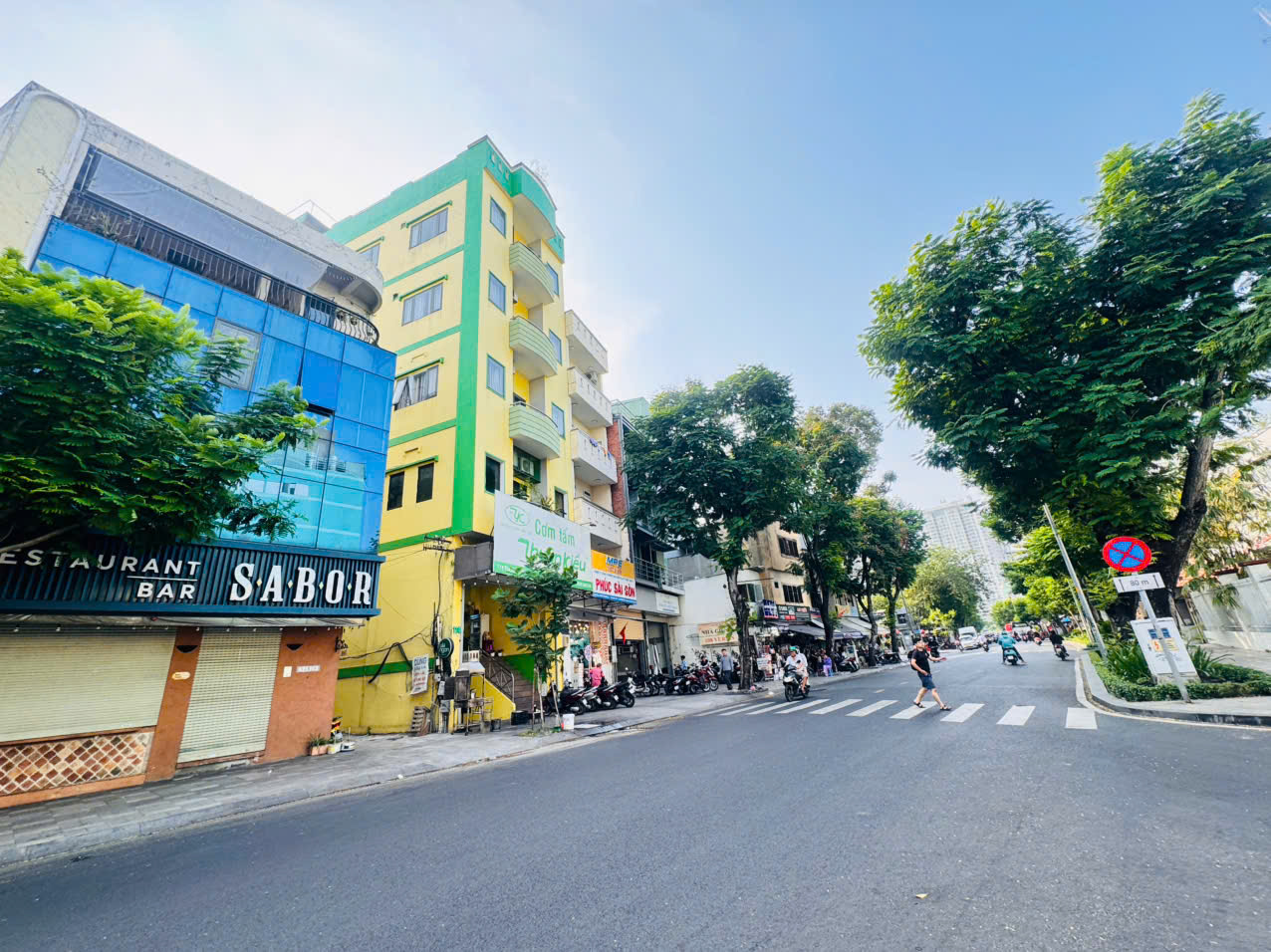 BÁN NHÀ 4 TẦNG MẶT TIỀN Đ.YERSIN, QUẬN 1- NGANG KHỦNG 15M*21M- SẴN HDT 1 PHẦN NHỎ QUÁN BAR 90TR/TH- 15998061