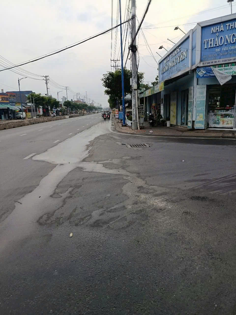 KHÁCH SẠN 17 PHÒNG + TRỤ ANTEN THU NHẬP 87TR/THÁNG – SÁT MT LÊ VĂN KHƯƠNG CHỈ 11T 15998076