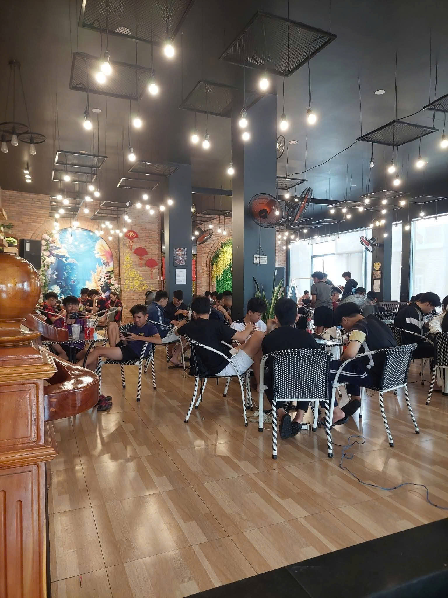 SANG NHƯỢNG MÔ HÌNH CAFE & KHU VUI CHƠI TRẺ EM – TRUNG TÂM TP. QUY NHƠN 15998094