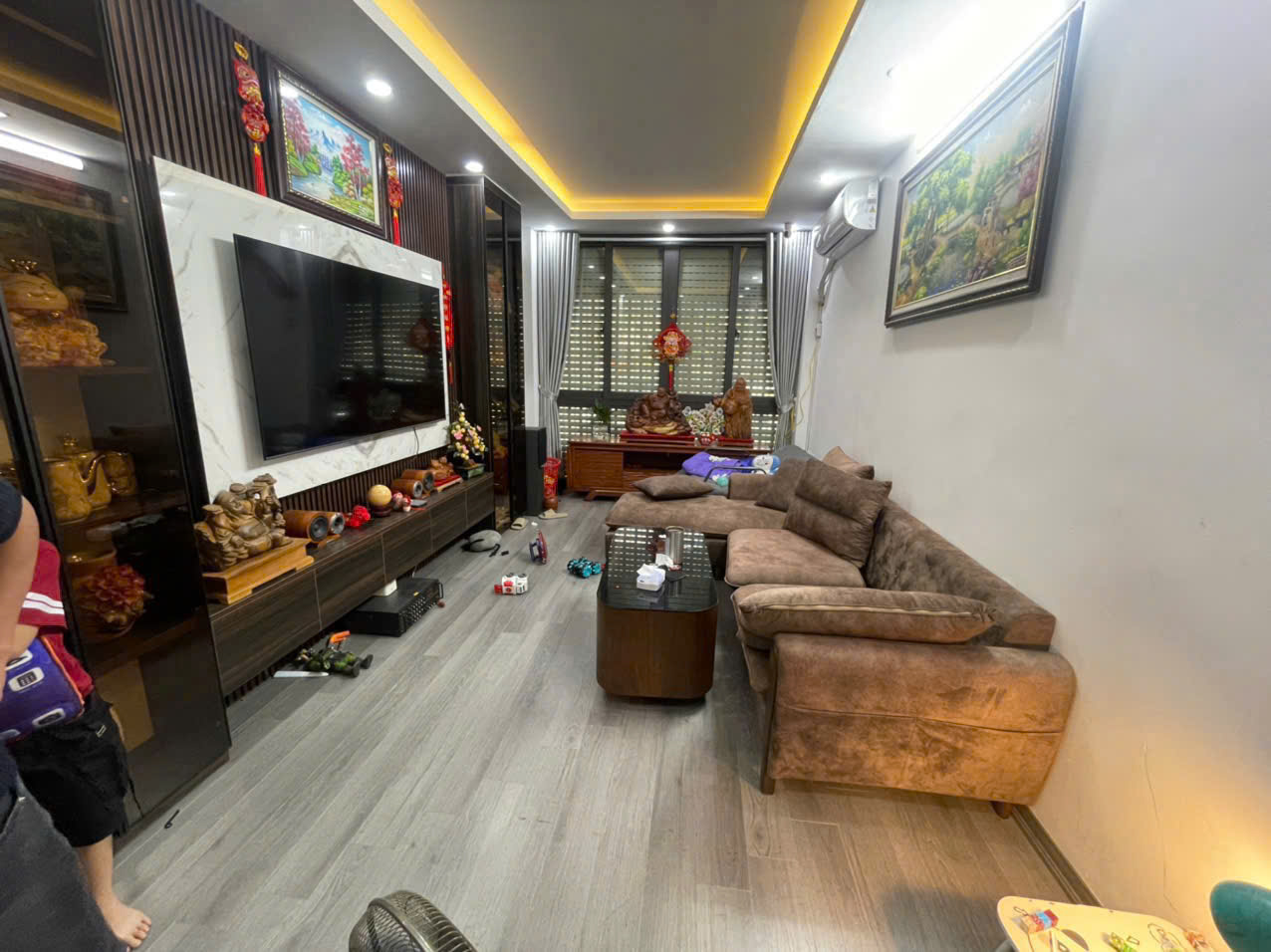 Nhà mới, 6 tầng thang máy, thiết kế hiện đại - View phố, chợ Bưởi cực đẹp - Lạc Long Quân, Cầu Giấy 15998139