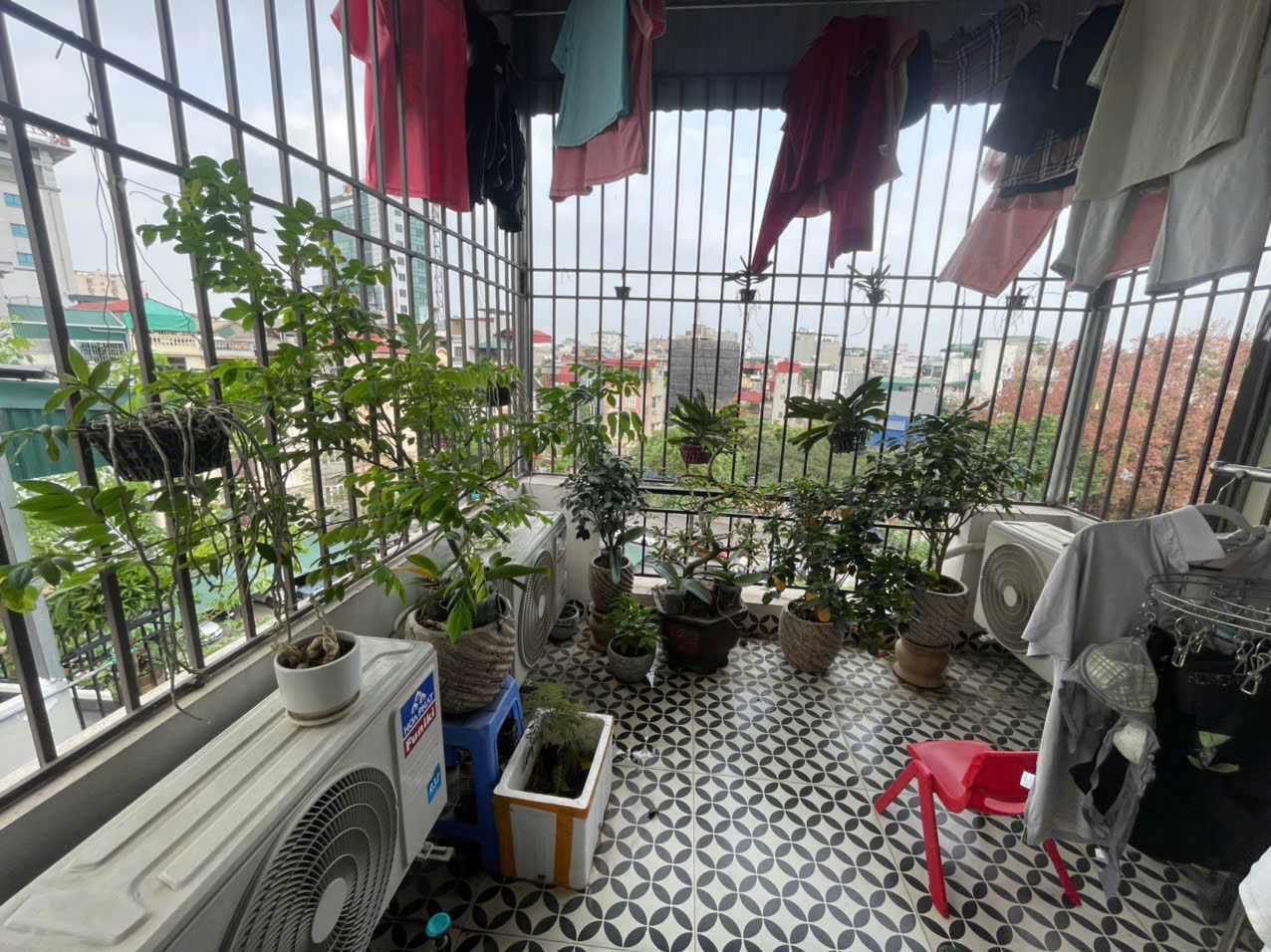 Nhà mới, 6 tầng thang máy, thiết kế hiện đại - View phố, chợ Bưởi cực đẹp - Lạc Long Quân, Cầu Giấy 15998139