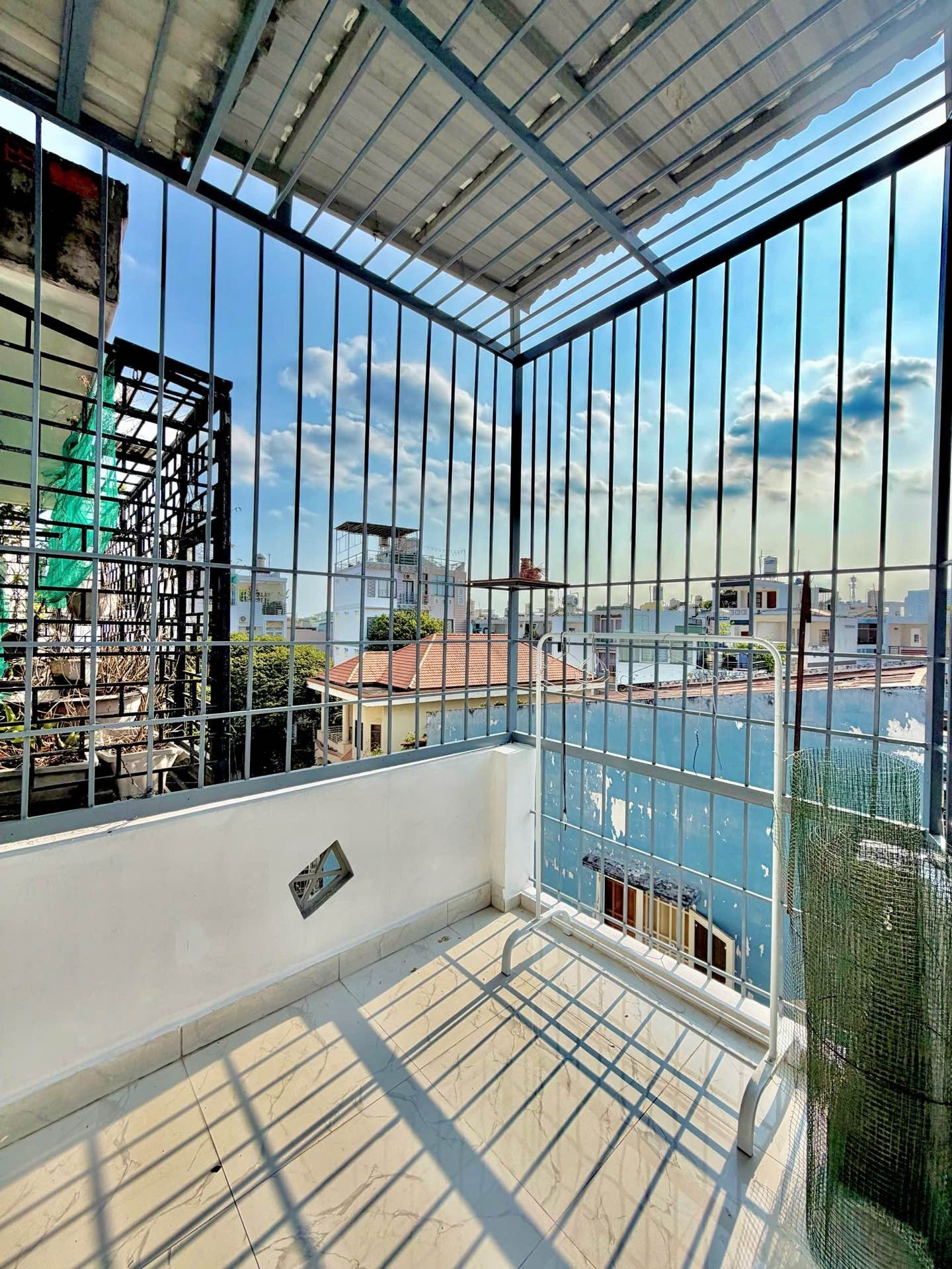 4 TẦNG LẦU - HẺM XE HƠI - 28m2 - THÍCH QUẢNG ĐỨC - F.5 PHÚ NHUẬN - 4.x TỎI 15998140