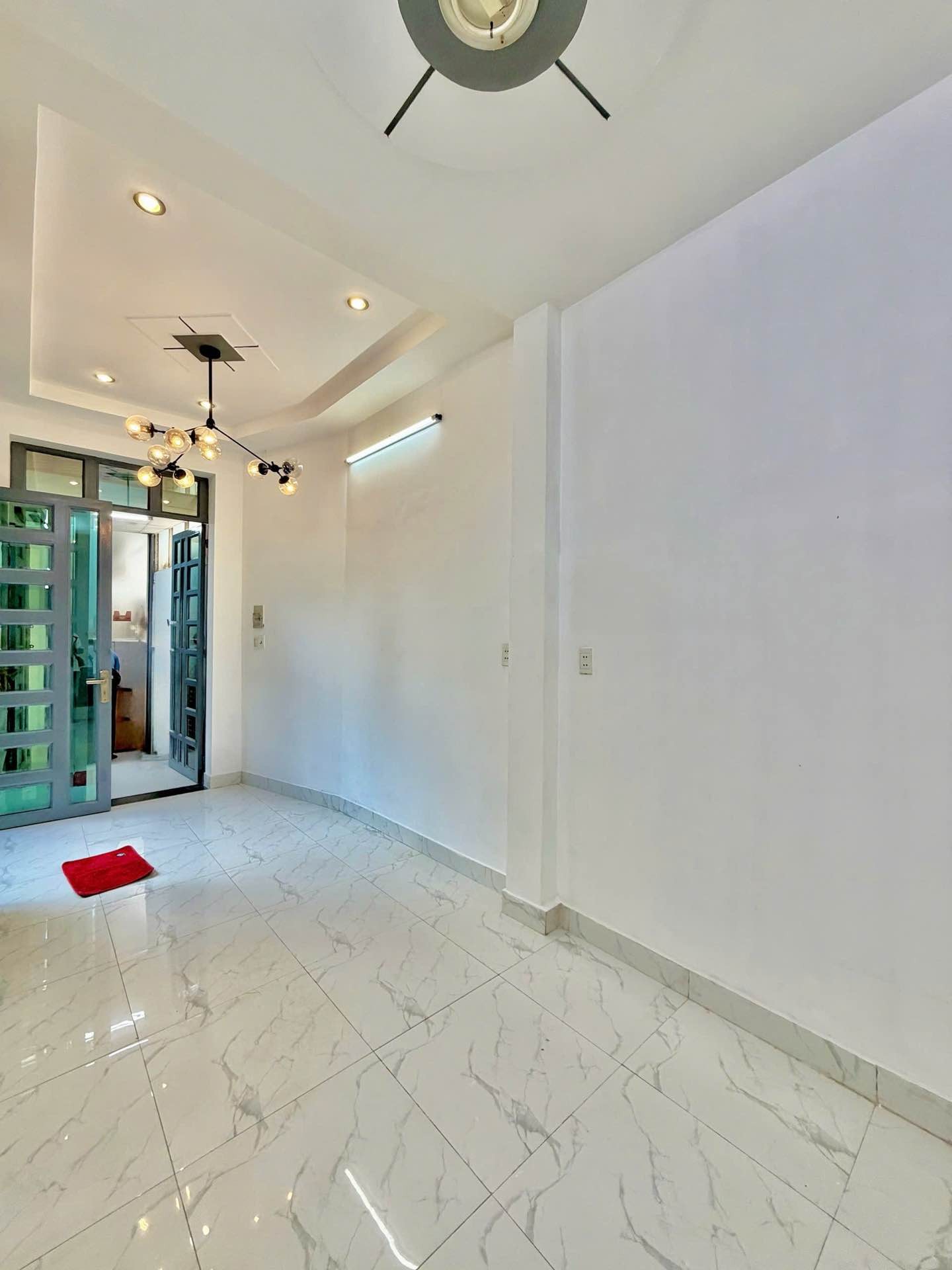 4 TẦNG LẦU - HẺM XE HƠI - 28m2 - THÍCH QUẢNG ĐỨC - F.5 PHÚ NHUẬN - 4.x TỎI 15998140